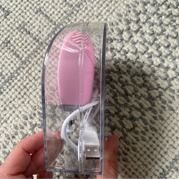NEW FOREO LUNA Mini - Picture 4 of 5